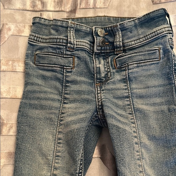 H&M Blue Boot-Cut Jeans with Vintage Faded Look - Picture 4 of 7